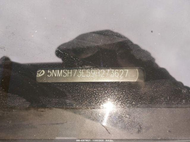 Hyundai SANTA FE Limited Image 16