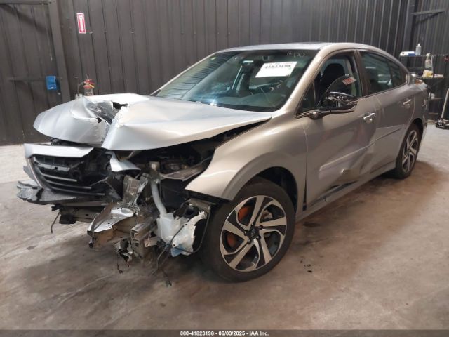 Subaru Legacy Limited Image 4