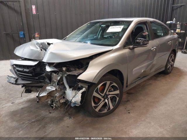 Subaru Legacy Limited Image 4