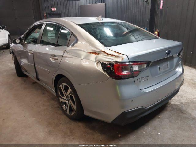 Subaru Legacy Limited Image 6