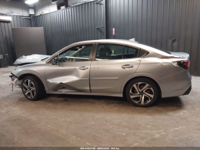 Subaru Legacy Limited Image 12