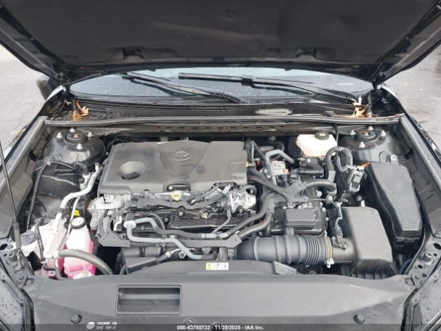 Toyota Camry Se Image 3