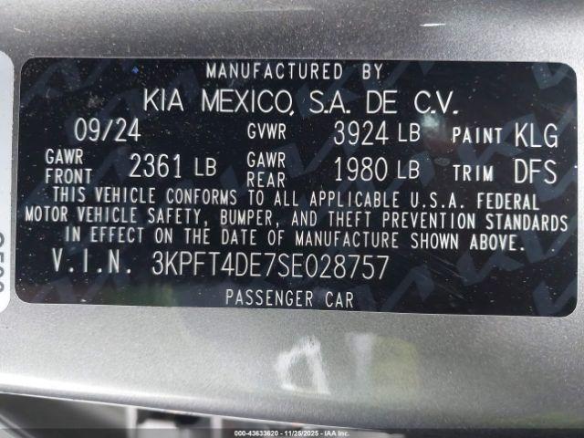 Kia K4 Lxs Image 8