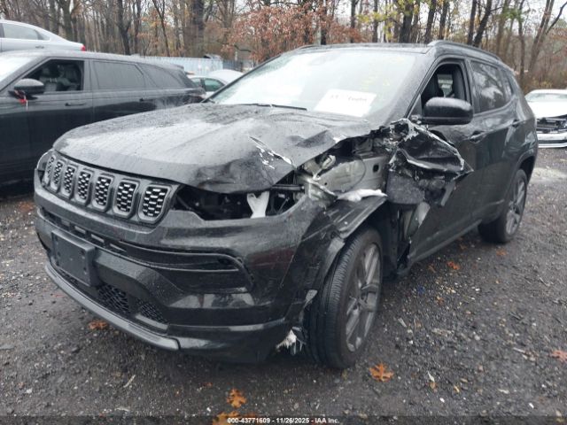 Jeep Compass Limited 4x4 Image 2