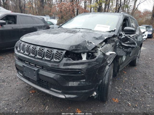 Jeep Compass Limited 4x4 Image 3