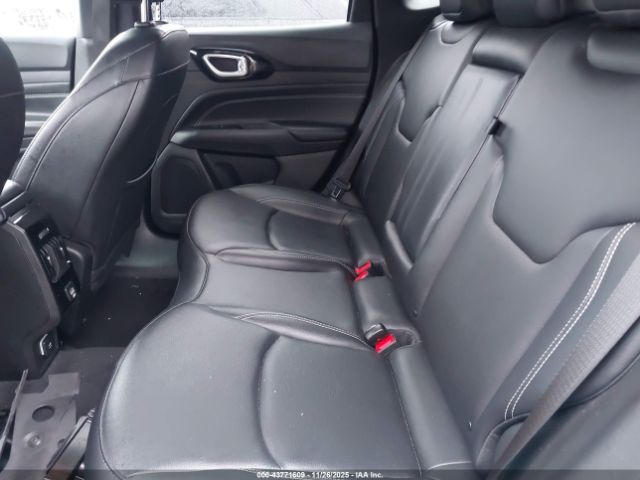 Jeep Compass Limited 4x4 Image 9