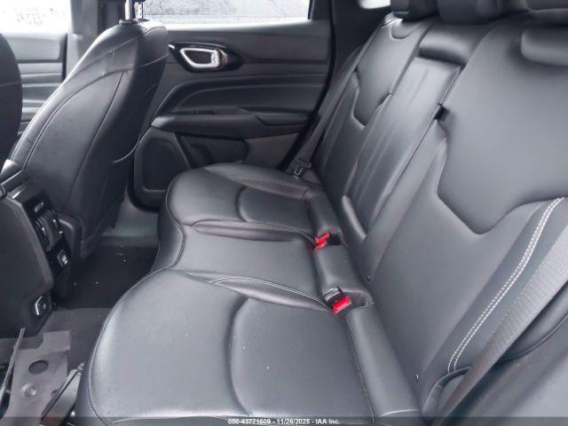 Jeep Compass Limited 4x4 Image 9