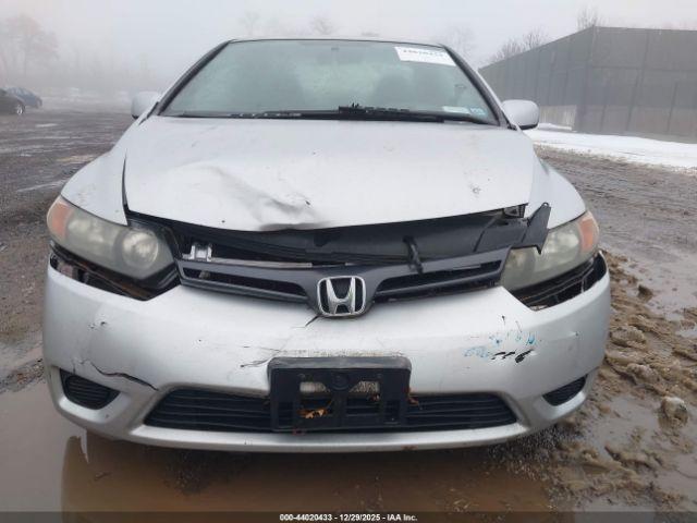 Honda Civic Lx Image 10