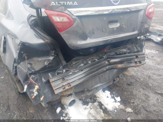 Nissan Altima 2.5 S Image 5