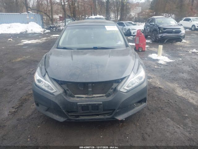 Nissan Altima 2.5 S Image 11