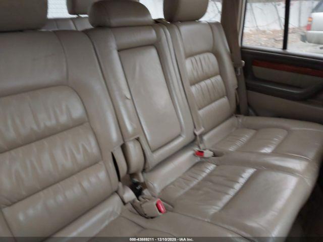 Lexus LX 470 Image 8