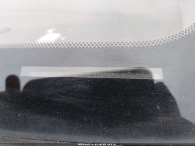 Lexus LX 470 Image 2