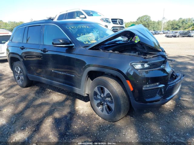 Jeep Grand Cherokee Image 1