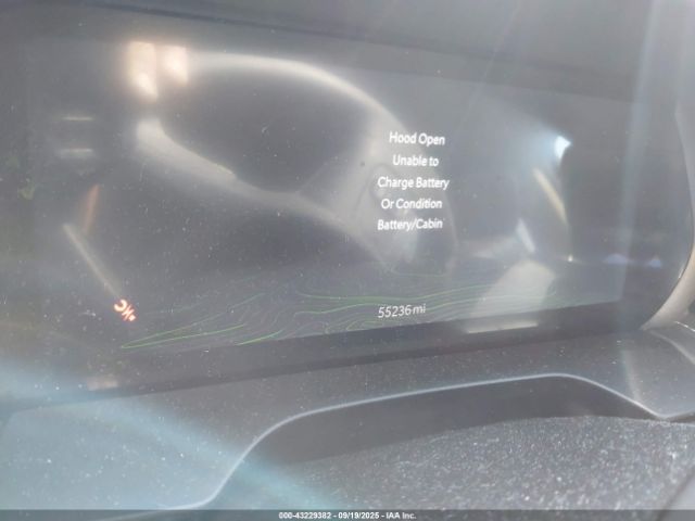 Jeep Grand Cherokee Image 17