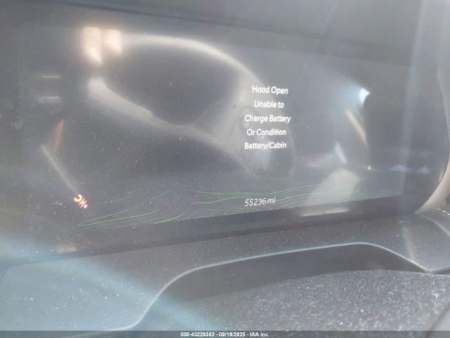 Jeep Grand Cherokee Image 17