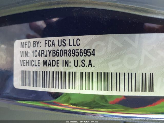 Jeep Grand Cherokee Image 18