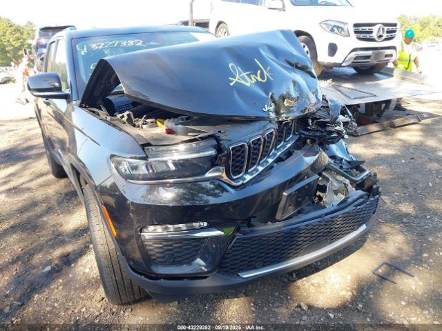 Jeep Grand Cherokee Image 14