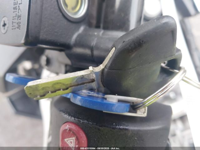 BMW C650 Sport Image 12