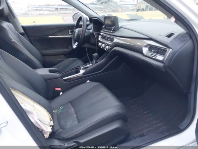 Acura Integra Image 8