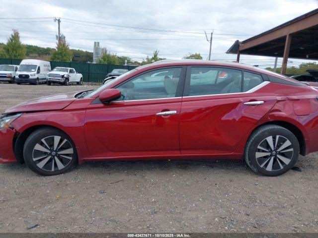 Nissan Altima Sv Intelligent Awd Image 7