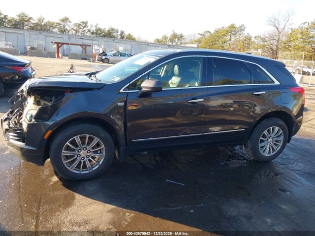 Cadillac XT5 Luxury Image 2
