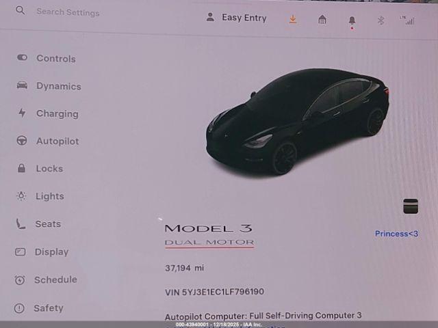 Tesla Model 3 Performance Dual Motor All-wheel Drive Image 2