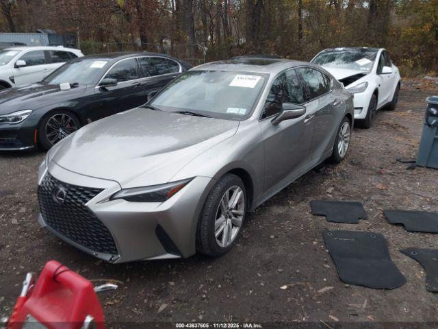Lexus Is Image 15