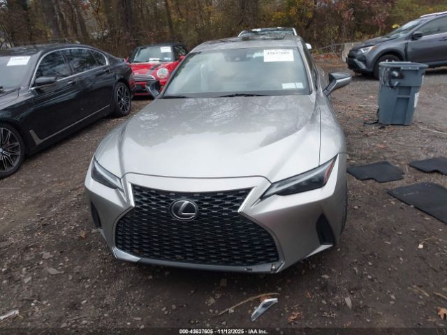Lexus Is Image 12