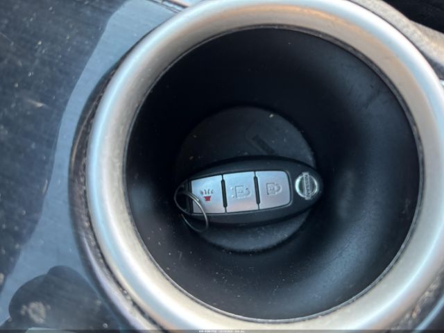 Nissan Pathfinder Sv Image 5