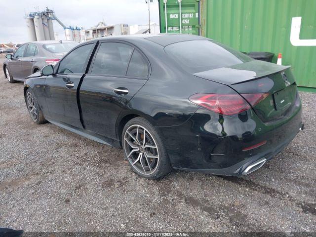 Mercedes-Benz C-Class Sedan Image 12