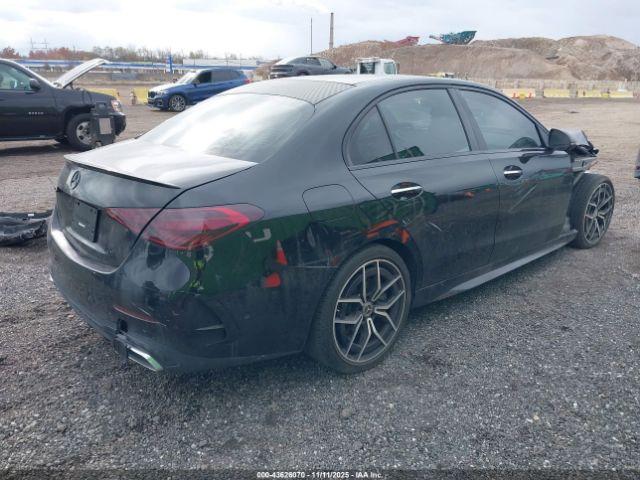 Mercedes-Benz C-Class Sedan Image 15