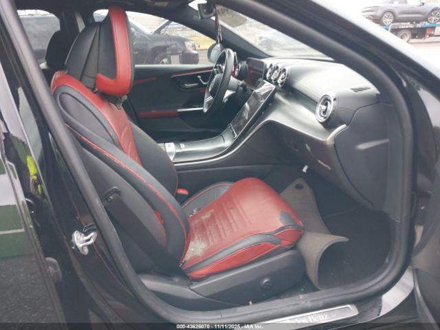 Mercedes-Benz C-Class Sedan Image 13