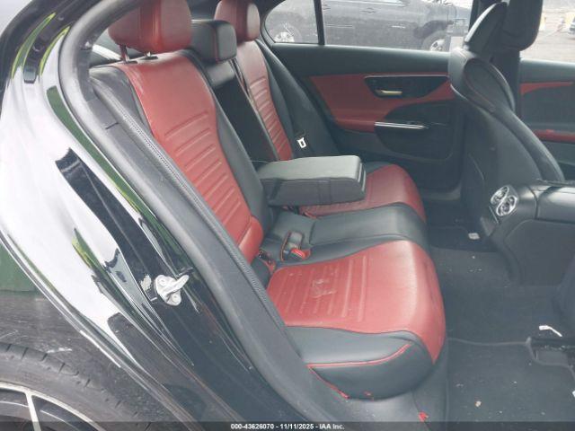 Mercedes-Benz C-Class Sedan Image 2