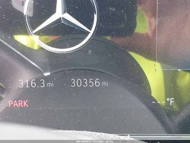 Mercedes-Benz C-Class Sedan Image 7