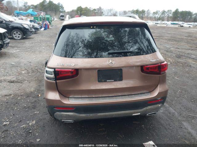 Mercedes-Benz GLB 4matic Image 12