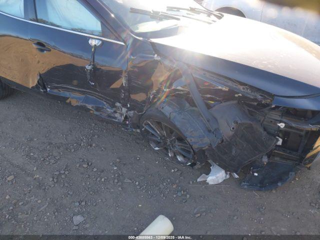 Mazda Mazda3 Premium Package Image 3