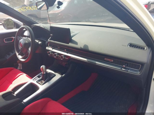 Honda Civic Image 16