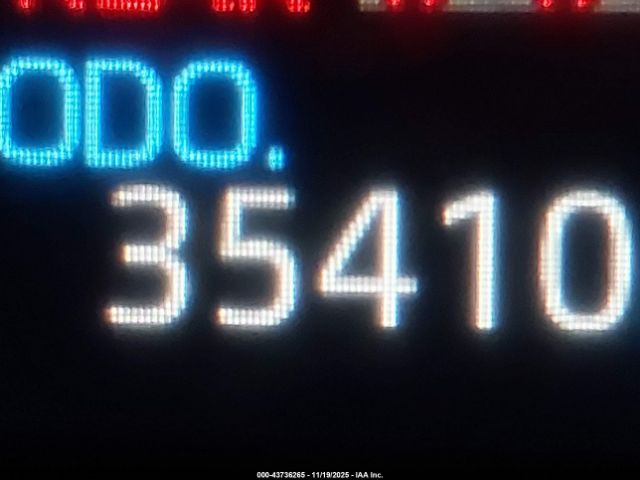 Toyota RAV4 Limited Image 11