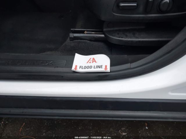 Chevrolet Equinox Awd Lt 1.5l Turbo Image 2