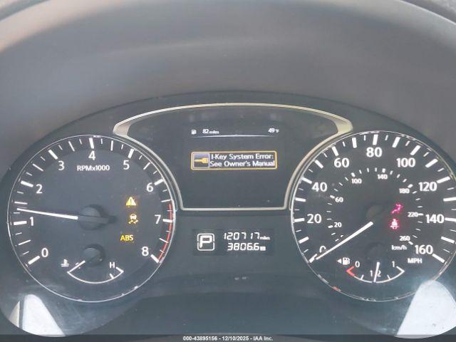 Nissan Altima 2.5 S Image 9