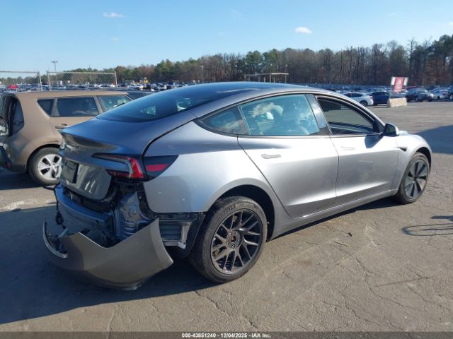 Tesla Model 3 Image 3