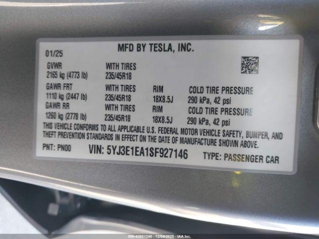 Tesla Model 3 Image 4