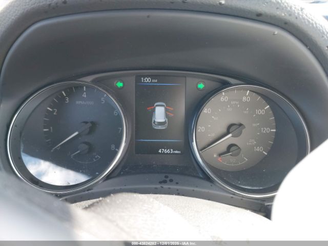 Nissan Rogue S Intelligent Awd Image 8