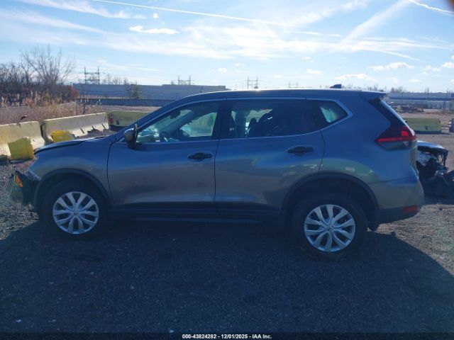 Nissan Rogue S Intelligent Awd Image 14