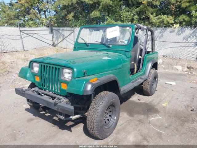 Jeep Wrangler Sahara Image 4