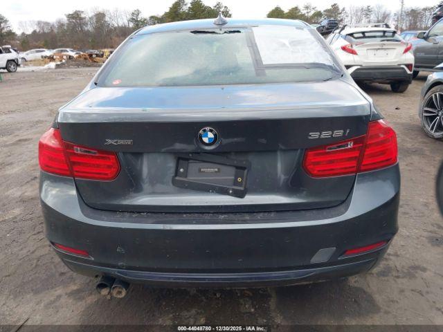 BMW 3 Series Xdrive Image 14