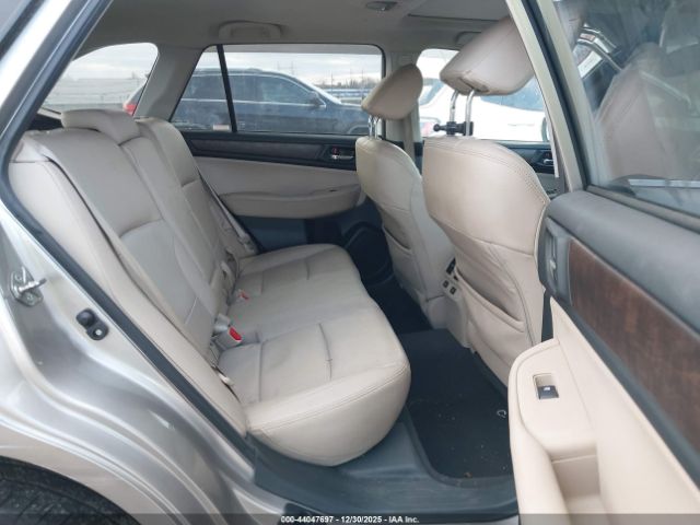 Subaru Outback 2.5i Limited Image 16