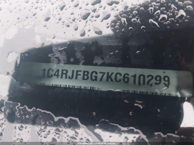 Jeep Grand Cherokee Limited 4x4 Image 14