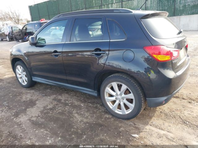 Mitsubishi Outlander Se Image 12