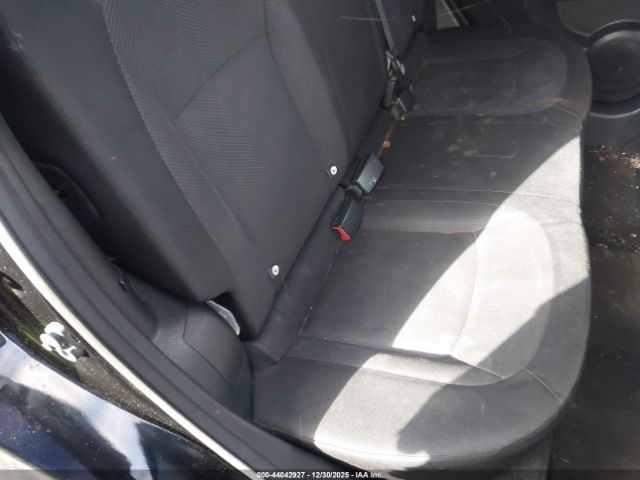 Nissan Rogue S Image 11